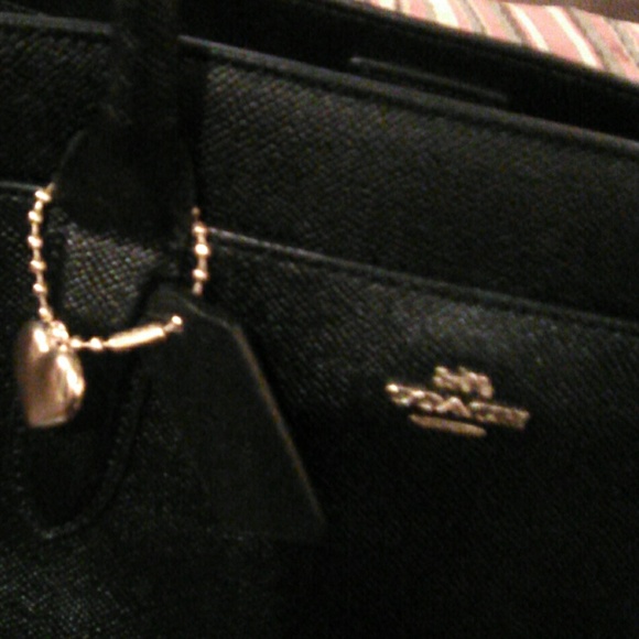 Handbag - Picture 2 of 8